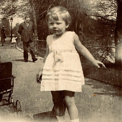 © Sean Hepburn Ferrer and Luca Dotti.