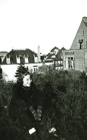 © Sean Hepburn Ferrer and Luca Dotti.