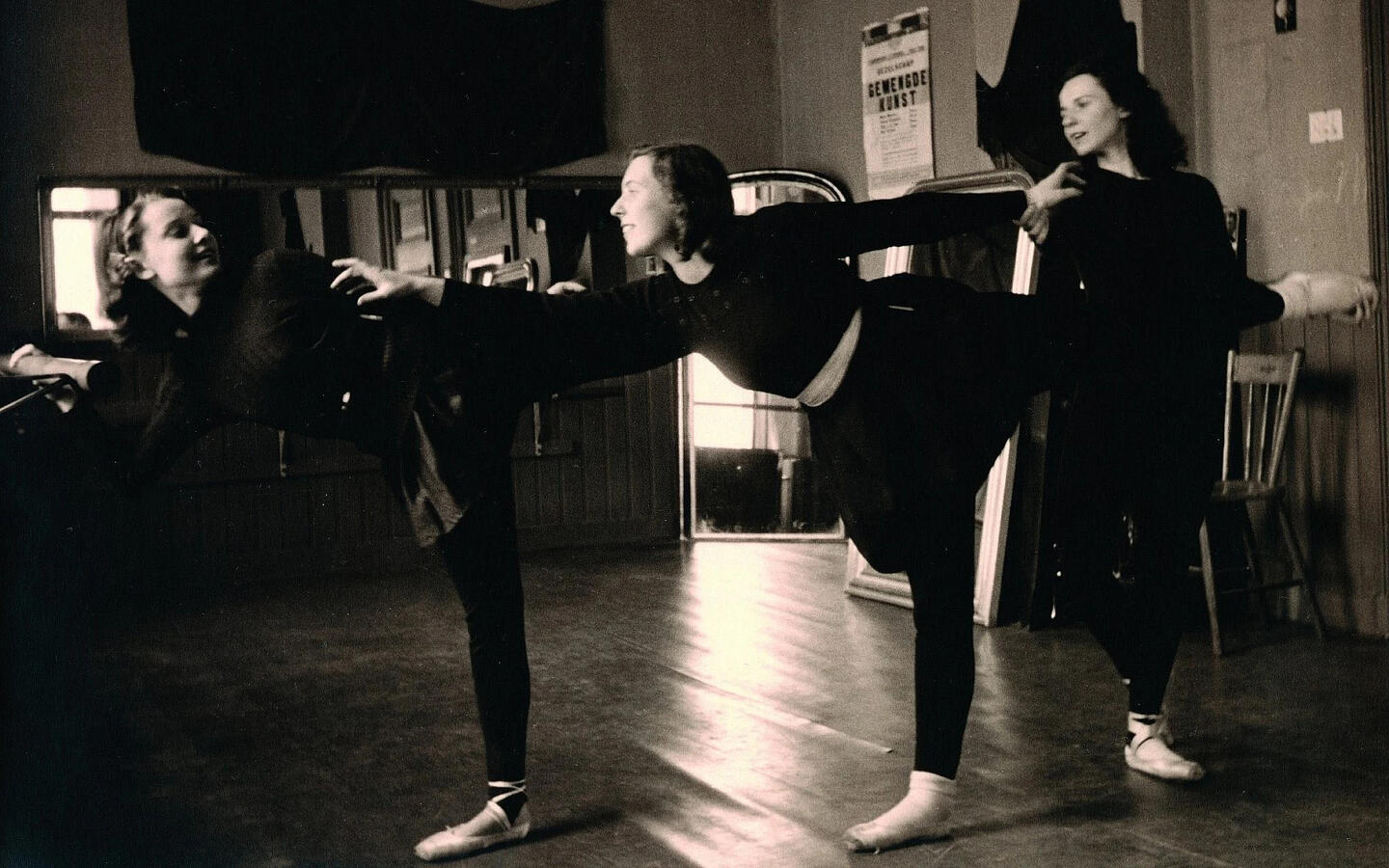 © Sean Hepburn Ferrer and Luca Dotti.