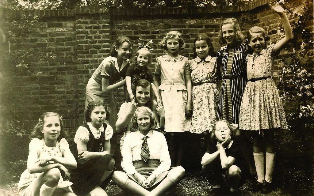 Van Rossem-Bouma Family Collection.